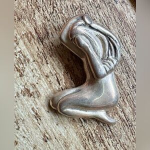 Vintage Art Deco Sterling Silver 925 signed kneeling woman pendant